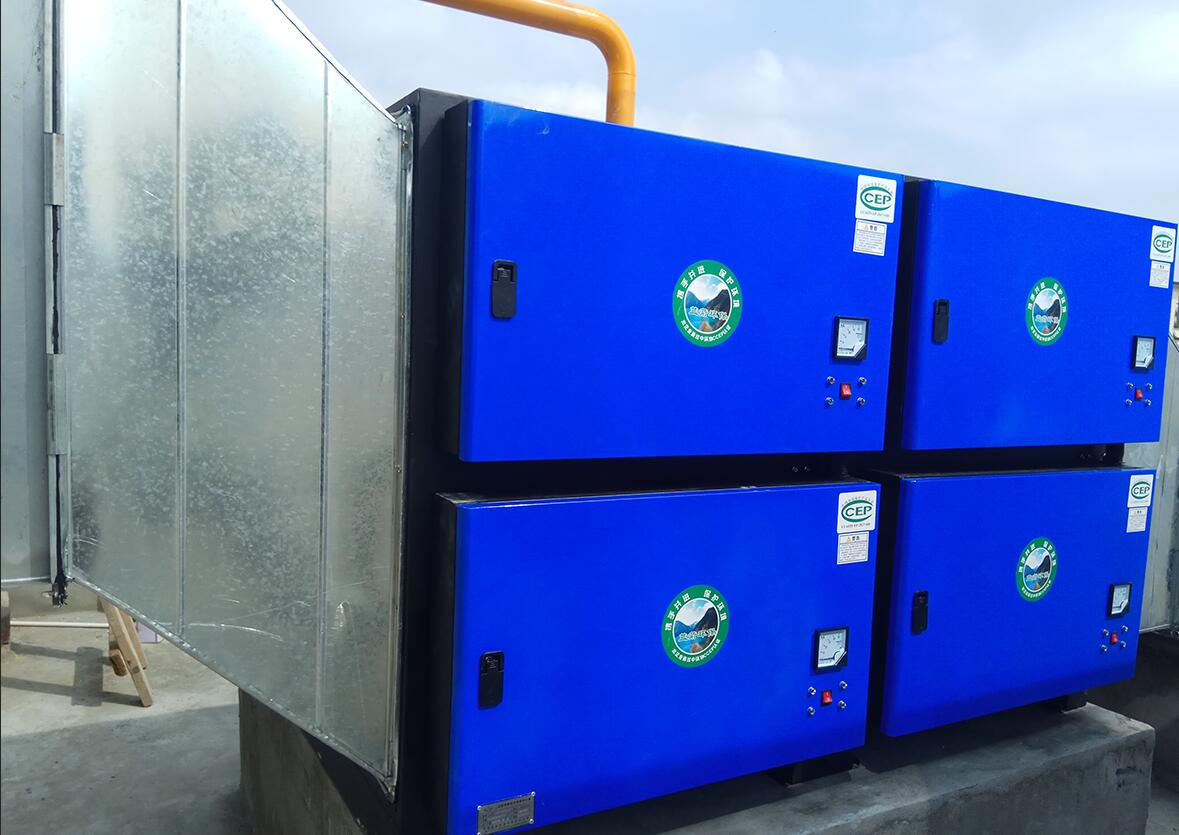 商超油煙集中治理&mdash;&mdash;某商場餐飲油煙